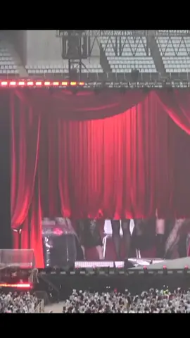 Behind The Curtain full performance 😩 (video from X) #Twice #MiSaMo #Rtbspecial_in_Osakad1 