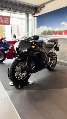 2024 bò rừng honda cbr 600 rr performance #honda#xuhuong#legend#thinhhanh#race#vietnam#xuhuongtiktok 