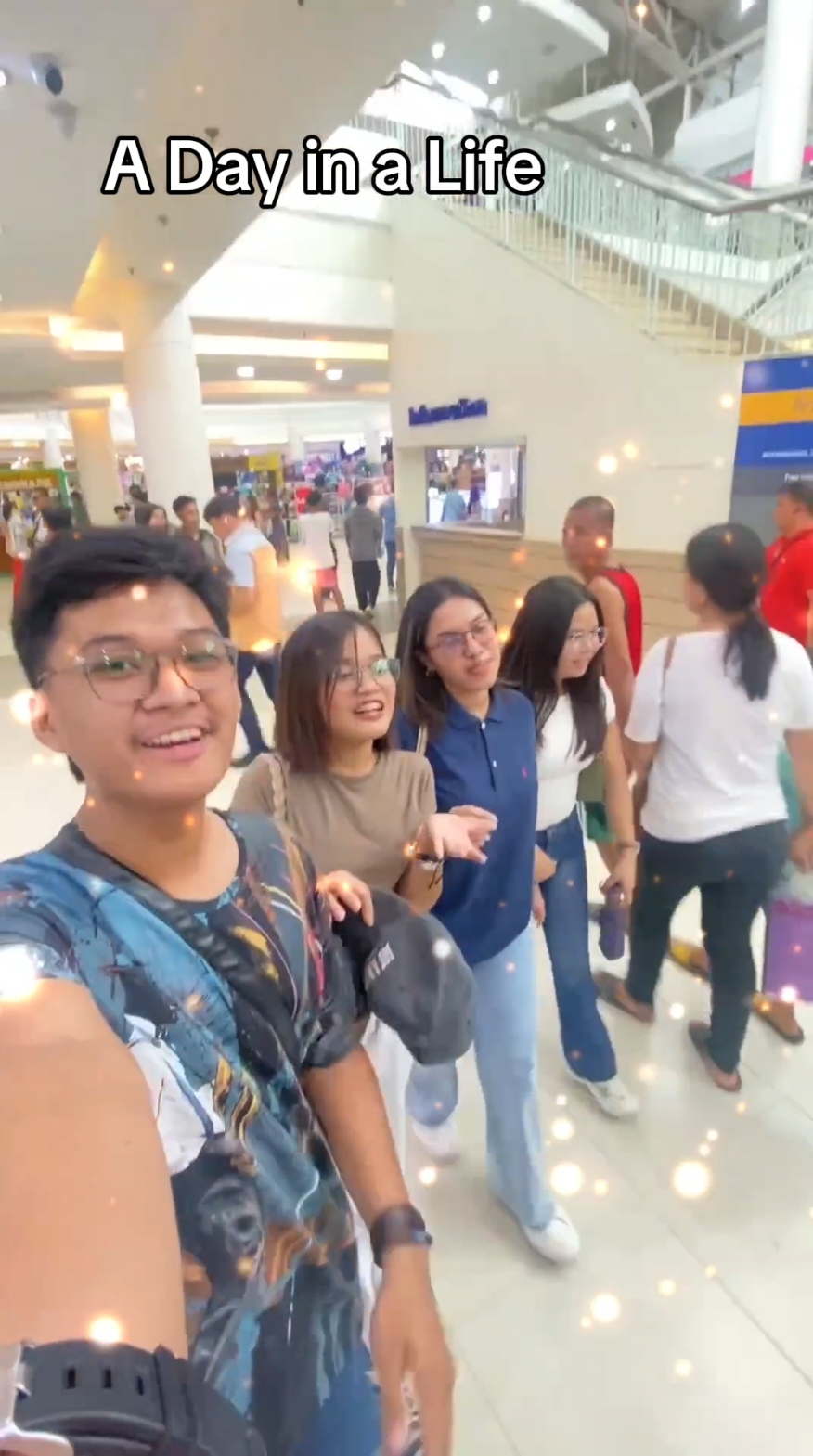 vlog ng mga OA na bibili ng school supplies EYY 🤙🏻 #fyp #foryou #trending #adayinmylife #friends #schoollife