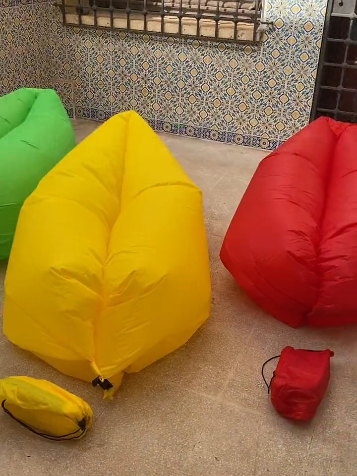 Lay Bag Pouf de Comping Gonflable Water Float 🏖️