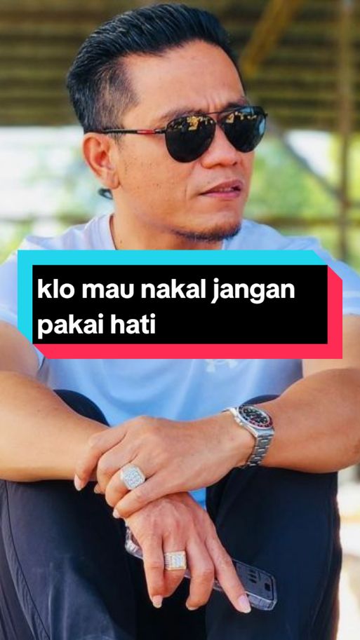 #katakata #gusmiftah kalau mau nakal jangan pakai hati. kalau mau pakai hati jangan sama yang nakal.