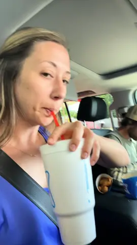 Happy Sunday Yall!! #fypシ゚viral #fyppppppppppppppppppppppp #wholesomemomcontent #momtok #MomsofTikTok #momsunder30 #momof2 #trending #content #momcontent #postyourcontent #justdoit #purehappeniness #oootdviral #happymomlife #outfitcheck #chickens #homedepot #husband #sonic 