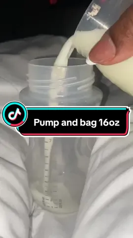 Woke up this morning with a clogged duck so I had to get a good pump in to relieve some of the pressure. 🍼🤍🩵 ##cloggedduct##milkduct##milkdrunk##breastfedbabyprobs##breastmilkstorage##pumpingmom##pumpingmom##exclusivelypumping##breastmilktok