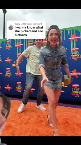 Replying to @Hannah #greenscreenvideo #greenscreen the final kids choice awards look for veronica and aaron!! #kidschoiceawards #redcarpet #fashiontiktok #veronicamerrell #merrelltwins #ronron 