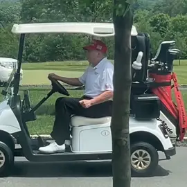 PRESIDENT Donald J Trump playing golf today at Trump National Golf Club Bedminster! TRUMP 2024! #donaldtrump #MAGA #whitehouse #trump2024 #trumpwasright #trump #trumpbedminster 📸: Caroline🇺🇸🇺🇸⛳️⛳️