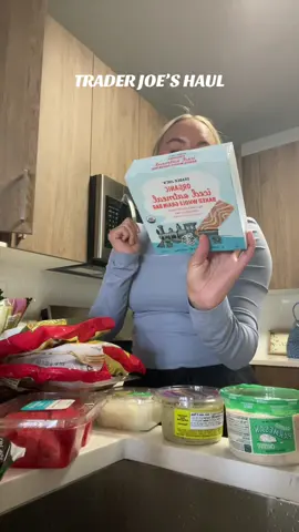 Ignore my appearance and the awful camera quality but here is a haul #traderjoes #traderjoesmusthaves #traderjoesfoodreviews #mealprep #dayinmylife #foryou #Foodie #traderjoesrecipe @trader joes 