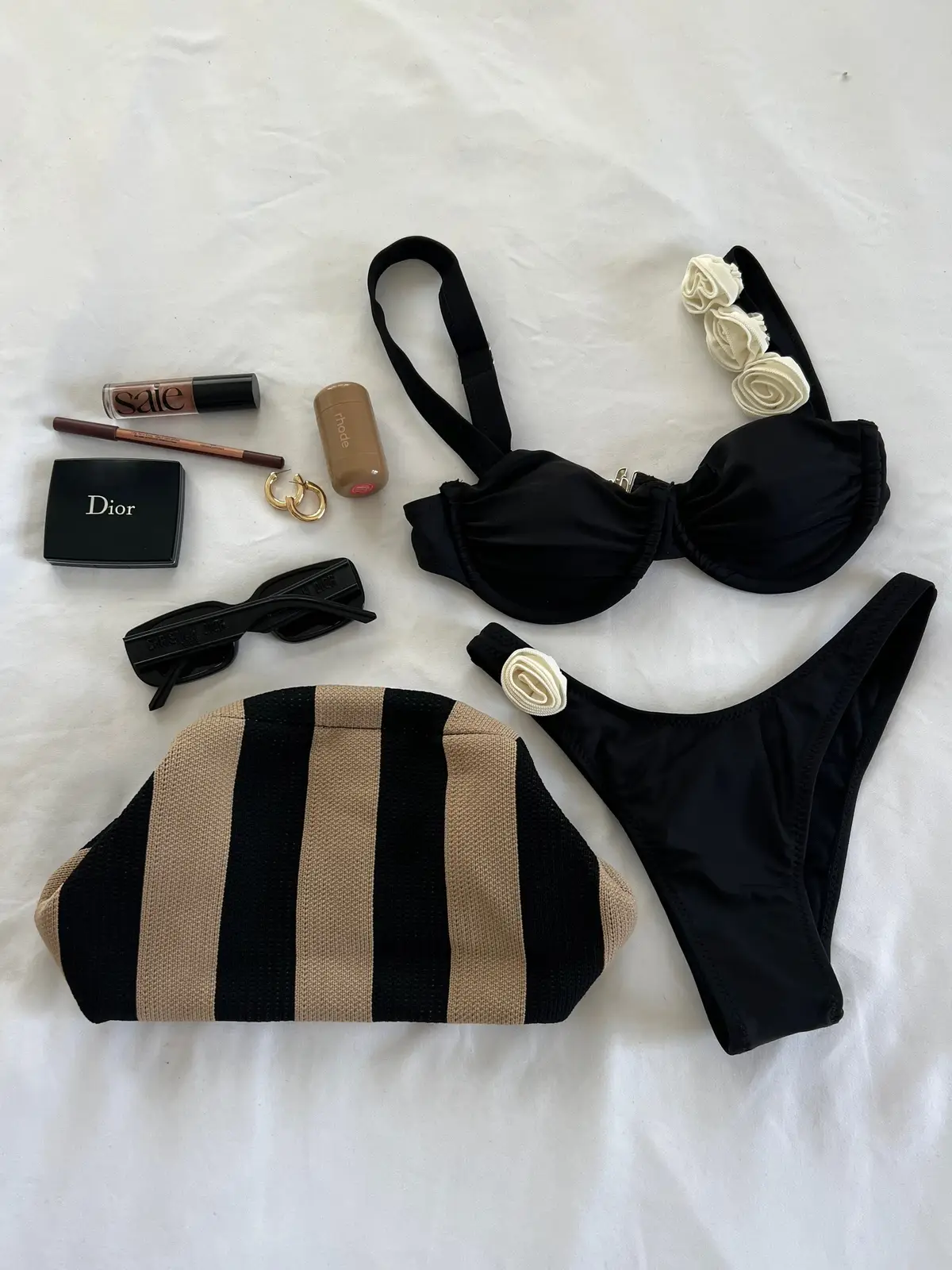SHOP NOW ON MY AMAZON STORE FRONT, IN MY LINKTREE. LINK IN BIO !!! 🤍 #verdusa #summerbags #amazonfinds #amazonbag #flowerclip #rhodeskin #rhodeblush #soldejaniero #diorbeauty #summerfridays #rarebeauty #makeupforever #chanel #sunglasses #yslperfume #meritbeauty #earrings #saltandstone #saiebeauty #goldbag #brownbag #purses #gifted #pr #summervibes #thebeatles #fyp #viral @Verdusa Amazon @rhode skin @meritbeauty @Saie @Summer Fridays @makeupforever @Sol de Janeiro @YSL Beauty @SALT & STONE 