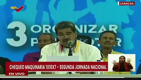 El Presidente Nicolás Maduro anuncia que el Partido Comunista de Venezuela, lo ha acompañado en más de 150 ciudades en todo el país. *¡Otra vez, Otra vez, avanza el PCV!*