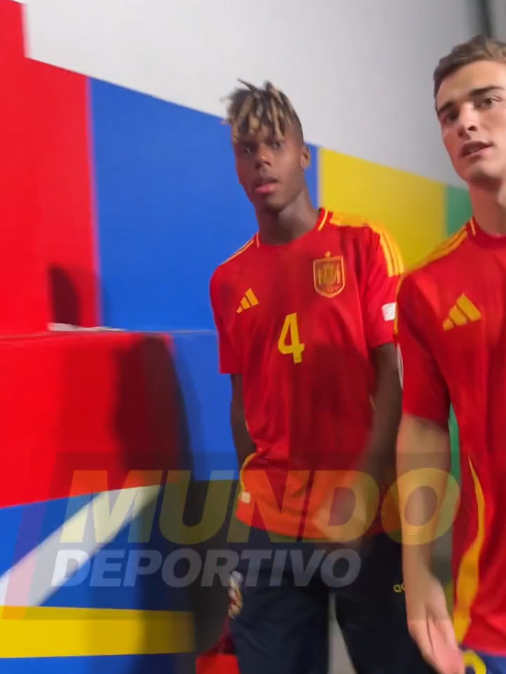 🤝 Nico Williams y Gavi, saliendo juntos del campo. #españa #spain #nicowilliams #gavi #EURO2024