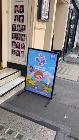 I dont know if I had more fun at the Blippi show or my 2 year old 😂 #dubai #london #dubaihousewife #londonlife #londontiktok #travel #vacation #blippi #toddler #toddlersoftiktok #housewife #stayathomemom 
