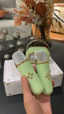 Mini karaoke machine altavoz bluetooth portátil con micrófono ilimitado, 6 modos de sonido para niños 🎤🎤🎶 family party 🎁 regalo de cumpleaños#dealsforyoudays #foryou #tiktokshop #Bluetooty #sing #