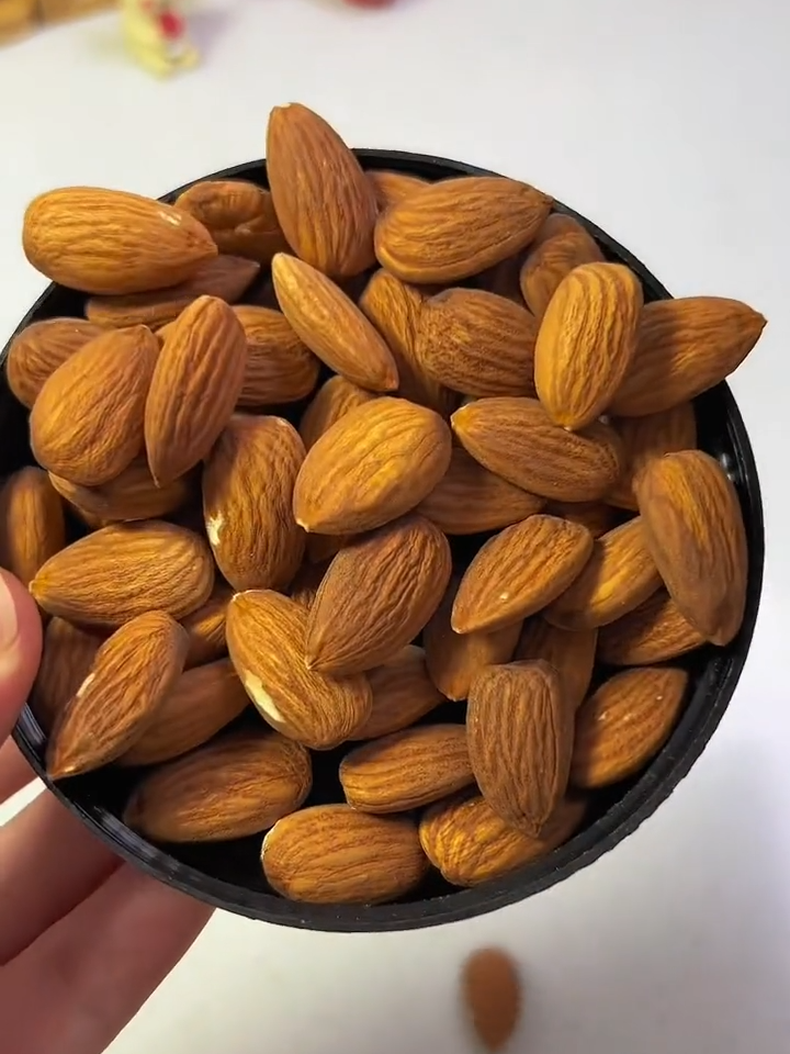only 79 pesos#Roastedalmond #unsalted #almond #tiktokshop#foryourpage #healthiersnackideas #snack