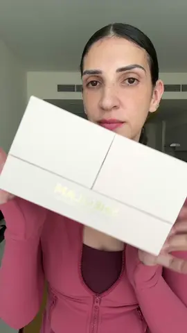 Let’s Try @SHEGLAM new foundation stick! #SHEGLAM #SHEGLAMfoundationstick 
