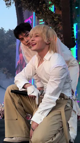 jeongin🥺seungmin #bsthydepark #straykids #fyp #skz #hydepark #jeongin #seungmin 