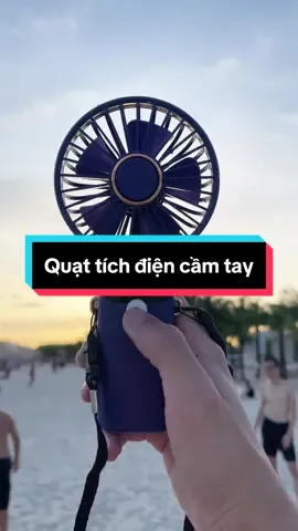Đi du lịch thì không thể thiếu chiếc quạt mini cầm tay như thế này. Quạt tích điện mini 5 cấp độ gió, thiết kế nhỏ gọn có dây đeo cổ. Pin khoẻ dùng lâu 6-7 tiếng, nhiều màu sắc #quatmini #quatminicamtay #quatminitichdien #quattichdien #tienichcuocsong #giadungthongminh #giadungtienloi #giadungtienich 