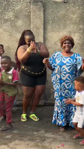 DIESE KINDER HIER SIND SO SÜẞ ICH SCHREIE 😭#fyp #afrika #dance 