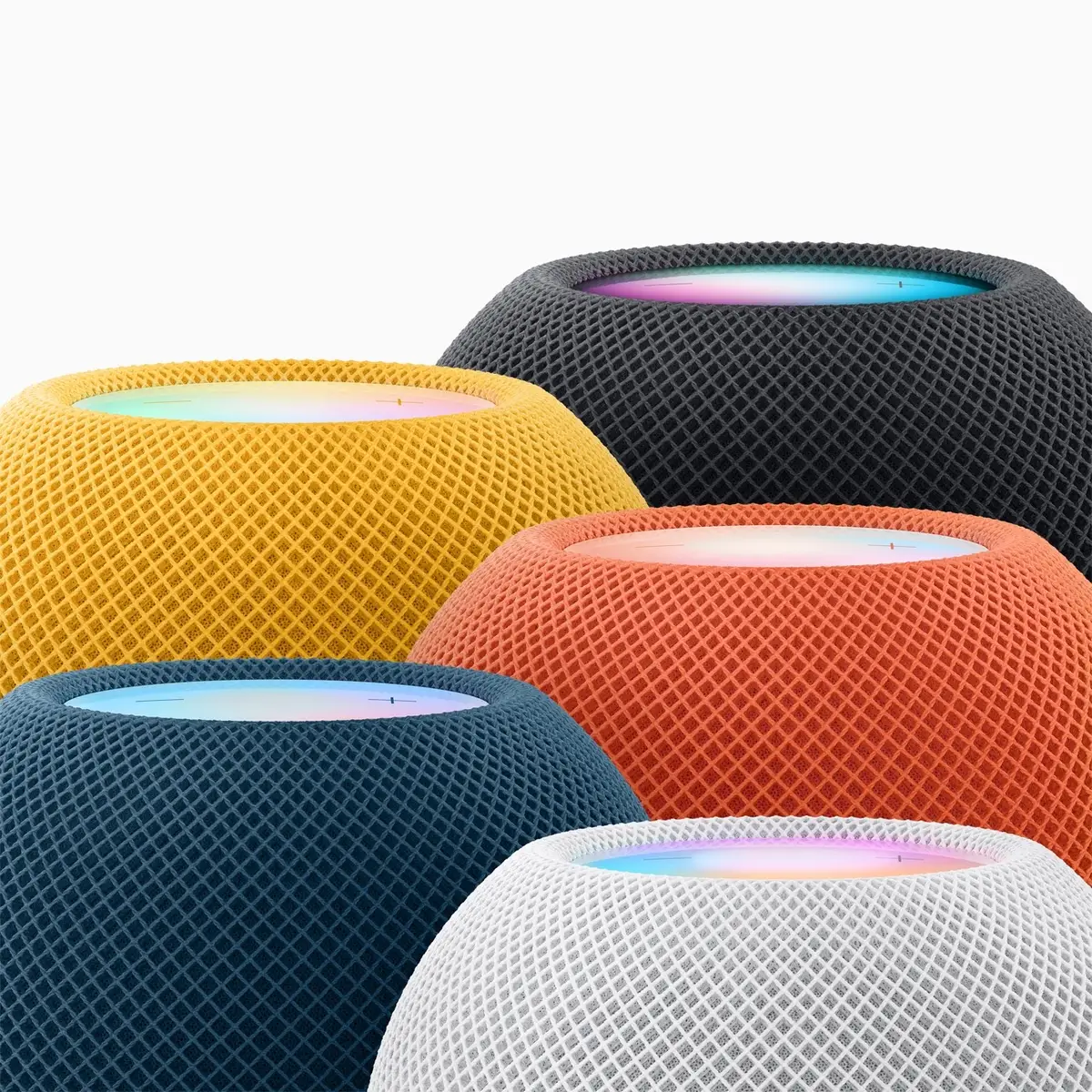 Apple’s #homepodmini now comes in #Midnight instead of #SpaceGray. Arrives July 17 alongside blue, yellow, orange, and white. No upgrade to the hardware inside at all thoigh, so still no #appleintelligence. #siri #music #smartspeaker 