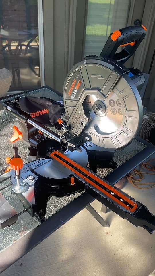 Nice saw #mvc55 #mitersaw #saw #saws #tools #tool #dovaman @DOVAMAN 