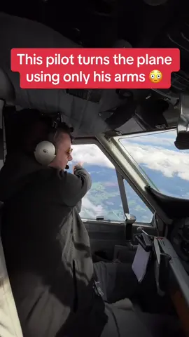 Did not know this was possible 😳 (Via @Leah | Skydiving etc ) #plane #pilot #flying #captain #fly 