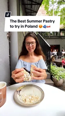 Jagodzianka - the best summer pastry to try in Poland 😍🫐🇵🇱 If you visit Poland in July, this is the pastry you have to try for sure! 😍🙌🏽 They are filled with plenty of bilberries 😍🫐 Have you tried one of these yet? 💙🫐 #jagodzianki #polishfood #poland #foryou #travelfood #traveleats 
