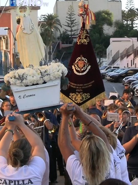 La Virgen del Carmen del Polígono, en procesión arropada por su barrio #Ceuta #VirgenDelCarmen #Procesión