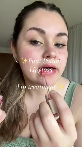 Lcandy flavored lipgloss thats also a lio treatemnt✨what more could you ask for 🍒🍓 - #lipgloss #cherryontop #strawbaby #cherrylipgloss #strawberrylipgloss #flavoredlipgloss #flavoredmakeup #makeup #lipglossaesthetic #y2kmakeup #virallipgloss #y2k #y2knostalgia #poutpotion  #makeuptok 