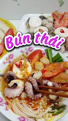 bún thái chua cay cho ngày mưa, mời cả nhà cùng ăn với mình nhé #nauan #xuhuong #monngonmoingay #monngontainha #xuhuongtiktok2024 #nauancungtiktok #ancungtiktok #bunthai 