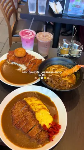 Tokyo Katsu Curry🍛🥢🍓🍫 🔖The flavors here are out of this world! The sukiyaki beef curry udon was incredibly rich and savory, while the omlette pork katsu curry and chicken katsu curry were perfectly crispy on the outside and tender on the inside. The strawberry latte added a refreshing sweetness, and the choco latte was so good🤤. A must-visit for curry lovers! ✍️What we got: Sukiyaki Beef Curry Udon, Omlette Pork Katsu Curry, Chicken Katsu Curry, Strawberry Latte, Choco Latte 🏠The interior is cozy and welcoming, making it the perfect spot to enjoy a delicious meal with friends or family. 🔗 735 Baker St #B, Costa Mesa Thank you @tokyo.katsu.curry 🏷️#foodstagram #foodiegram #japanesecurry #currylover #instafood #foodielife #yummy #Foodie #foodphotography #foodblogger #foodpics #foodlovers #foodheaven #currylovers #sukiyaki #omlettekatsu #chickenkatsu #strawberrylatte #chocolatte #socalfood #oceats #foodiesofinstagram 