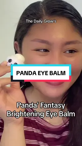 This is your sign to give attention to your undereyes as well! #thedailyglow #dailyglowies #pandasfantasyeyebalm 