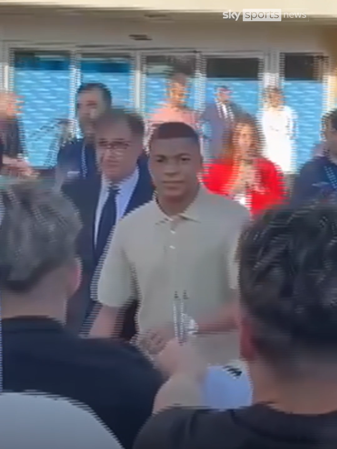 Kylian Mbappe arriving at the Santiago Bernabéu to be unveiled as a Real Madrid player🏟️ #arrival #realmadrid #mbappe #Bernabéu
