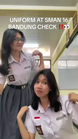 Hallo Sixteeners 👋🏻 Here’s uniform at SMA Negeri 16 Bandung 😎🤩 See you at SMA 16 Bandung guys😉