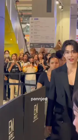 orang se centil dan se cantik ini di paksa harus menjadi seme? ayo gelud kita😭👊 #Besevboom #AouBoom #Besevboomfamily  #WeAreSeries  #DailyBeauty2024xAouBoom 