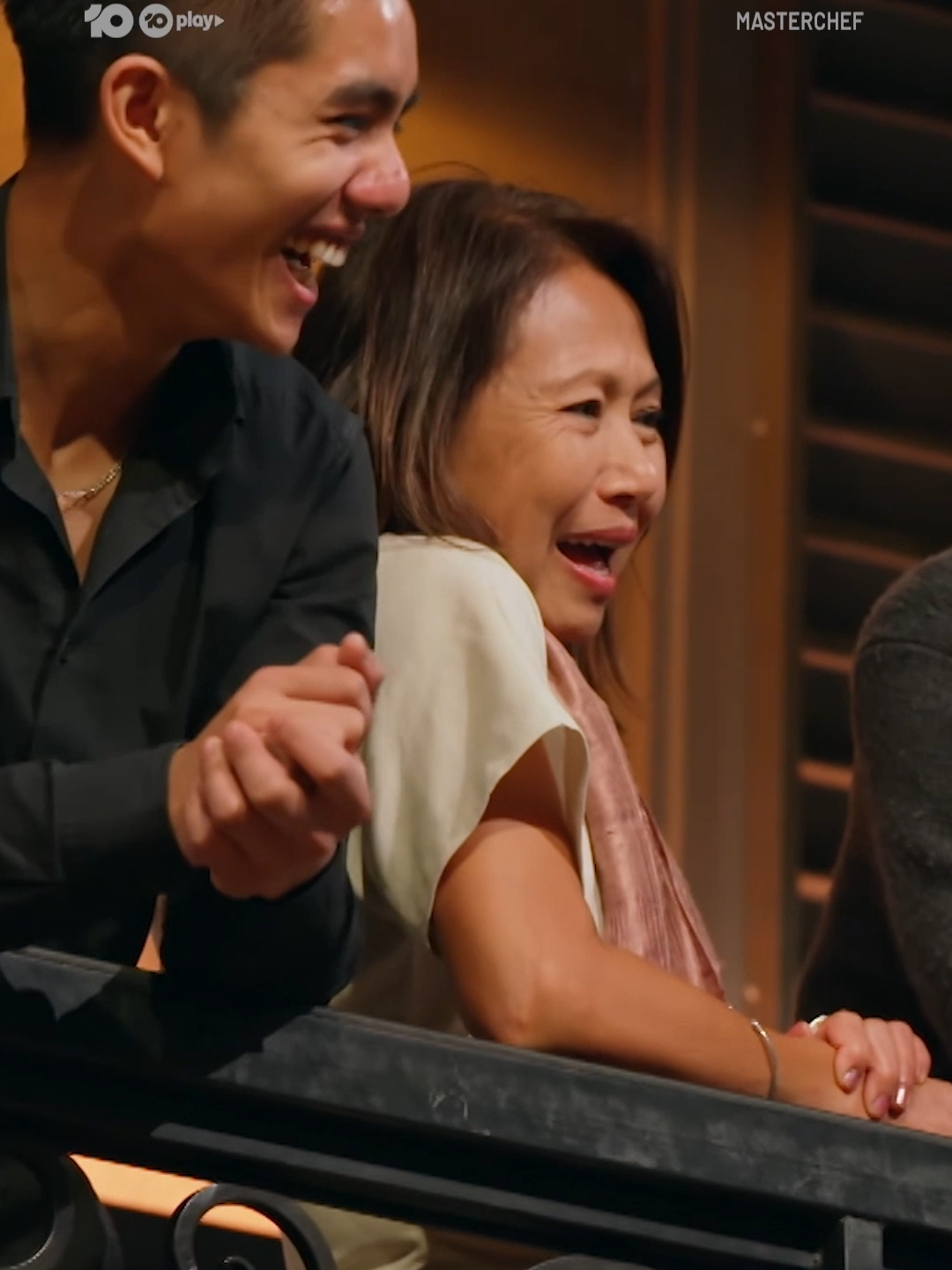 There's always time for cheeky banter with mum, even in the #MasterChefAU Finale! 🤪