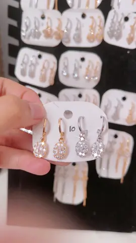 Anting titanium wanita anti karat  #anting #antingwanita #antingkoreanstyle #antingtitaniumantikarat  #antingtitaniumasliori #antingtitaniummodelbaru2024 #antingwanita