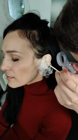 Look what I found in her ear #femaleasmr #asmr #ear #earcleaning #asmrroleplay #asmrvideo #ears 