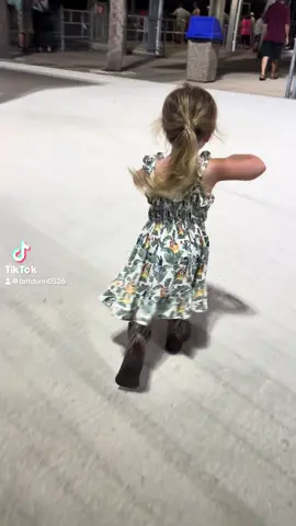 This one never gets old #princess #prettygirlswalklikethis #atitude #4goingon14 #taylorswift #gonnagetya 