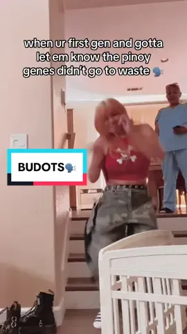 you will NOT catch me walking in place #budots #emergencydancechallenge #emergency #pinoy #pinoytok #pilipino #filipino 