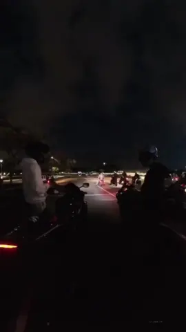 🖤 #hawaiicarscene #motolife #motorcycle #fypシ゚viral #bikesoftiktok #viral #fypage #motogp #speed #bikelife #kawasaki #biketok #kawasakizx10r #kawasakizx6r #600cc #1000cc #suzuki #gsxr600 #gsxr1000 