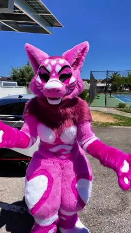 Weather was perfect for this ☺️ #furry #furryfandom #fur #cosplay #cute #pink 