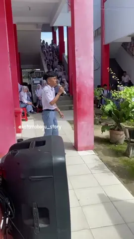 coba tebak sapa PE skolah ini? 😁 #kotamobagu_story #kotakotamobagu #xybca #fypシ #manado 