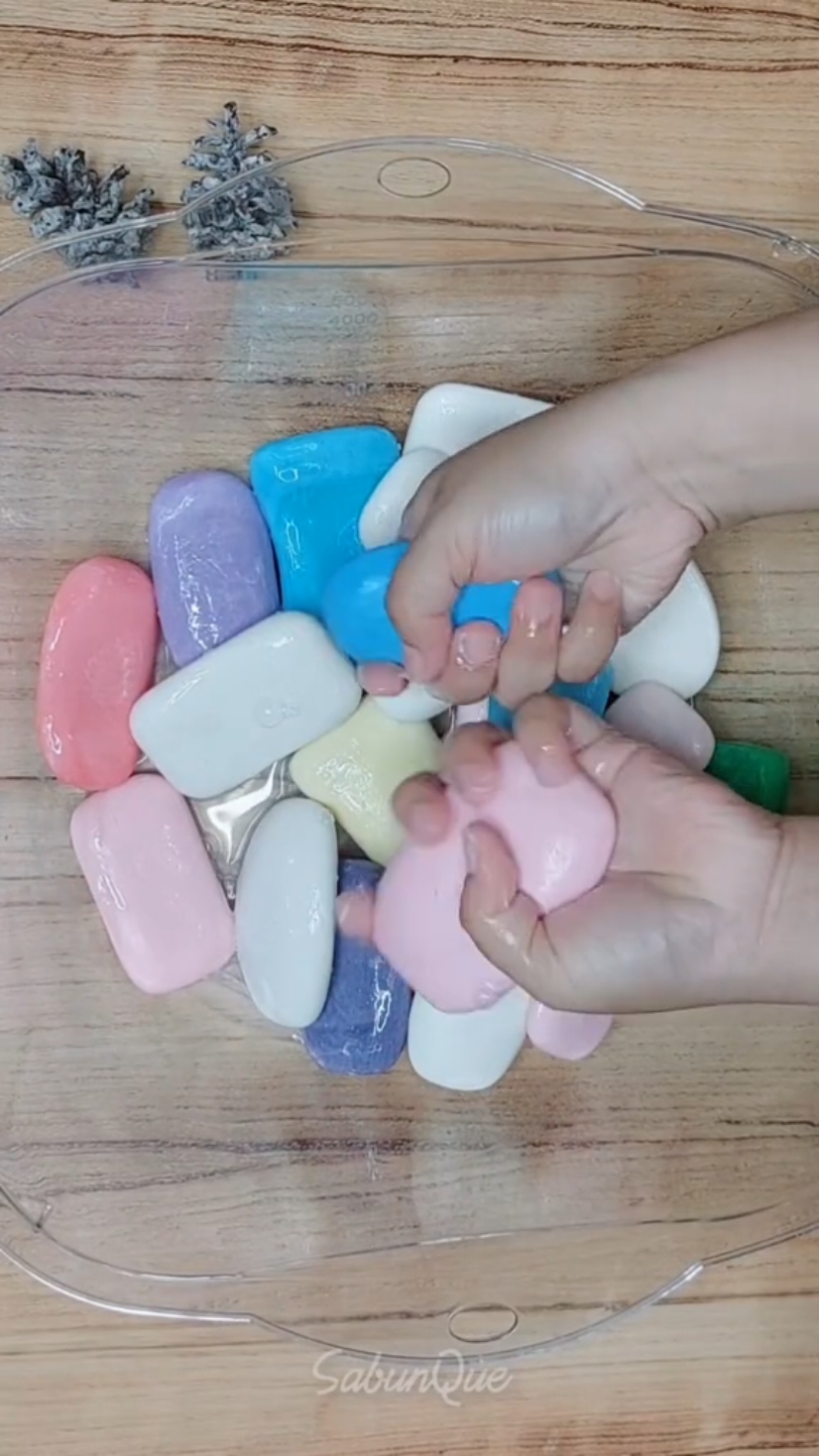 ASMR Lathering a lot of Soap Bars and Squeezes 🥰💕🥰💕🥰 i'm so exited playing with my beautiful leftover soap bars 😍 Part 1 (1/2) #asmrsoapindonesia #latheringsoap #handwash #soapwashing #soaplathering #satisfyingvideo #washingsoap #asmrsabun #soapasmr #alotofsoap #StressRelief #relaxingvideos #squeeze