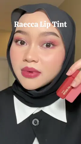liptint paling sering sold out niiih🫵🏻🥹 kalian udah punya shades apaaja? komen dong😋  #liptintviral #ombrelips #makeup 