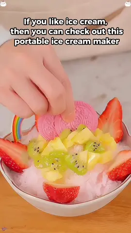With this hand crank shaved ice maker in the summer, you can make your own yogurt smoothies at home, and make fruit salads really delicious with it!