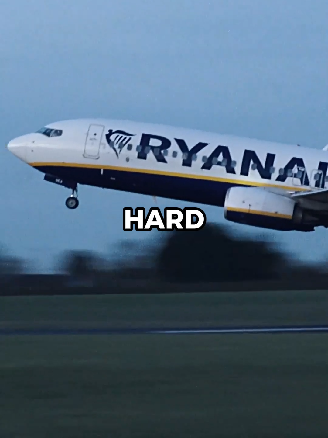 How does ryanair make money? #ryanair #airline #aviation #aviationdaily #aviationlovers #aviationlife #aviationtiktok #airlines #boeing #boeing737