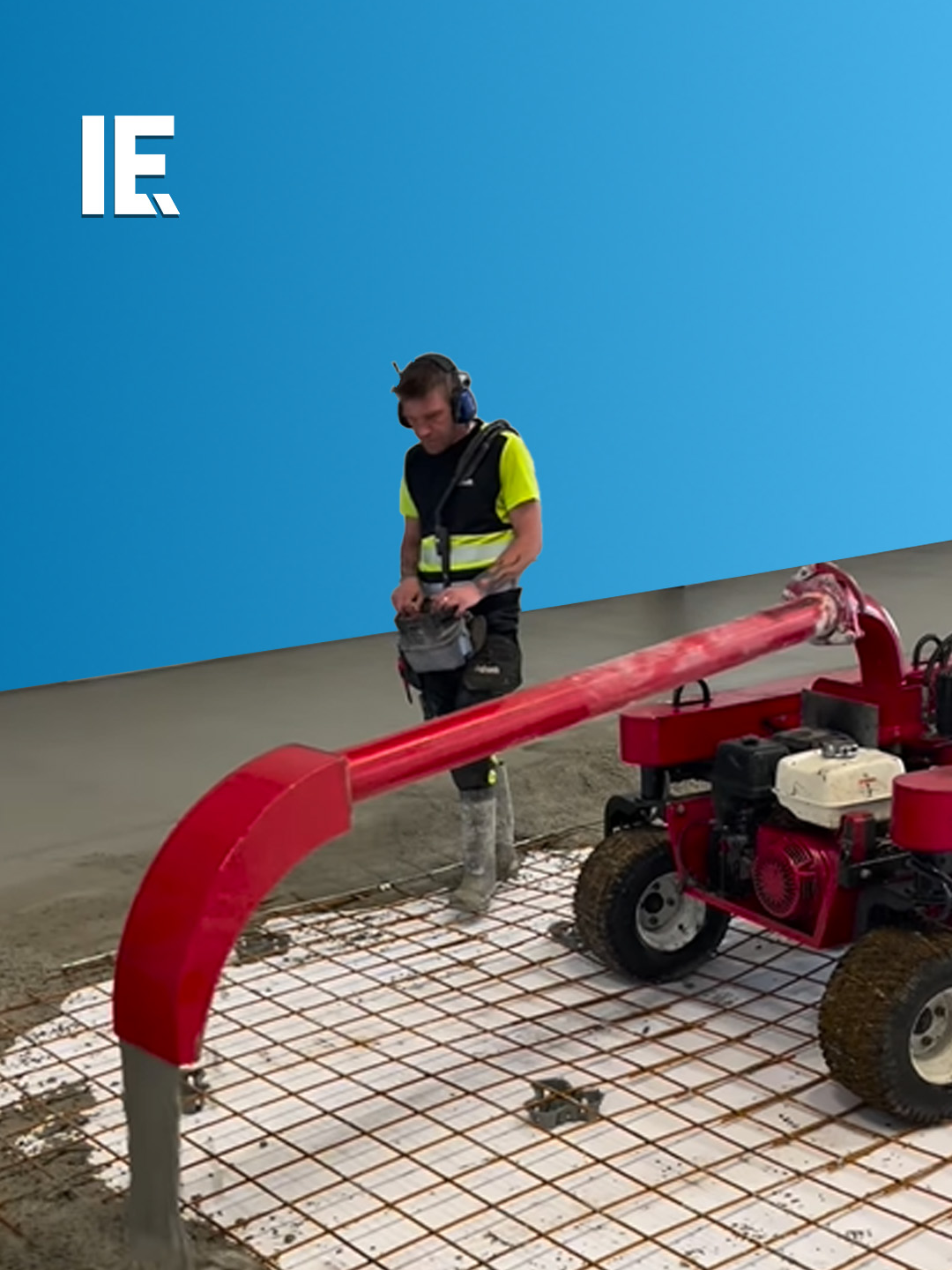 Watch as this advanced cement machine lays down a flawless, even layer. 📸: Instagram / @englundsmarkbetong #CementMachine#ConstructionTech#AdvancedMachinery