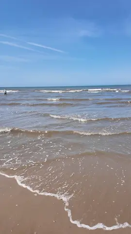 Blackpool beach today, glorious beautiful sunny day #blackpool #blackpooltower #seaside #beach #familytime #fun #sunnydays #fyp #foryou #dayout #spendingtime #gorgeous #foryoupage 