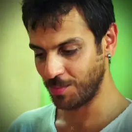 abla bitti mi ne karlos askim mi bitmedi bitemez kimse bitiremez.❤‍🔥 #fyp #fypage #keşfet #viral #diziedit #turkishseries #ulanistanbul #ulanistanbuldizi #karlos #yaren #carlos #erkankolçakköstendil #erkankeka 