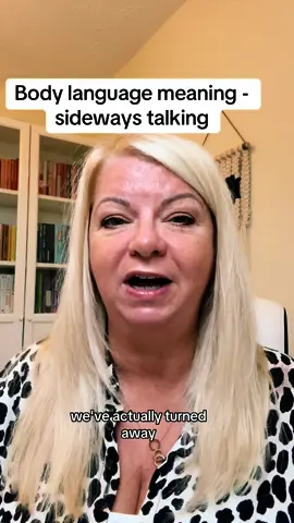What do you think? #bodylanguage #fyp #bodylanguageexpert #communicationtrainer 