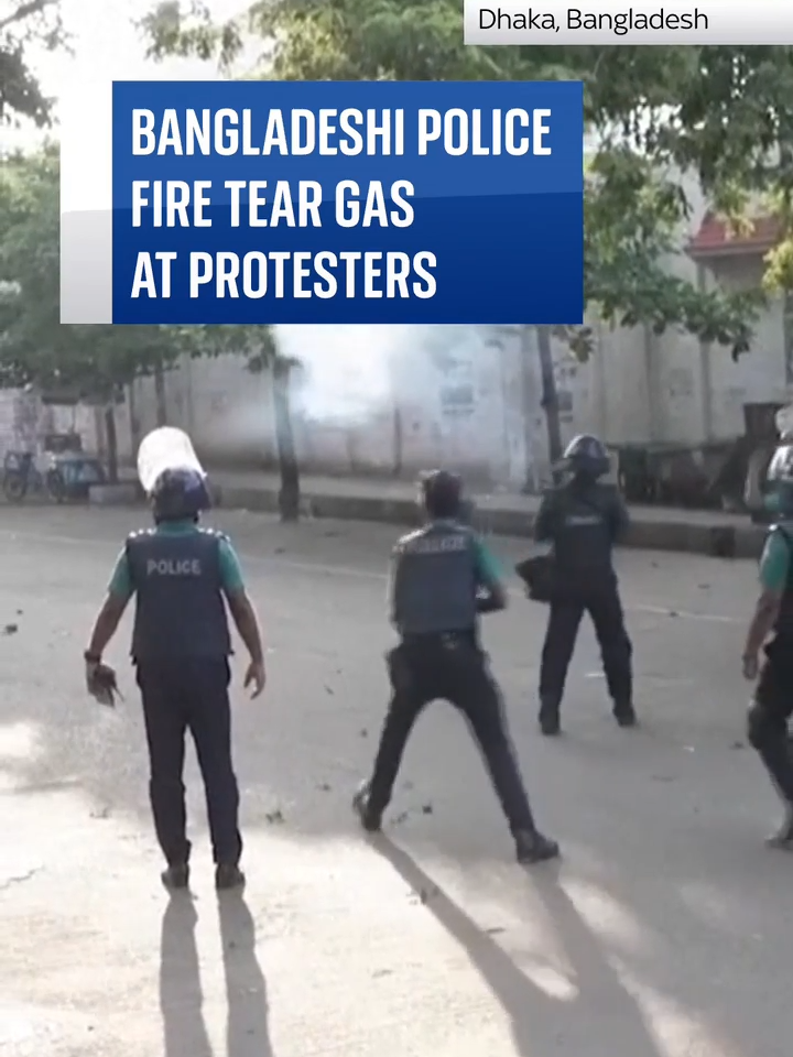 Police in Bangladesh fired tear gas and rubber bullets at students protesting against the job quota system in Dhaka, Bangladesh. Authorities have announced the closure of all universities following the violent protests which resulted in dozens of injuries.  #bangladesh #protest