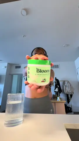 bumpin that @Bloom Nutrition 💚 #Bloompartner 